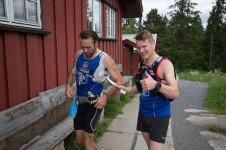 Første sjekk-inn ved Skjennungstua. Foto: Sylvain Cavatz