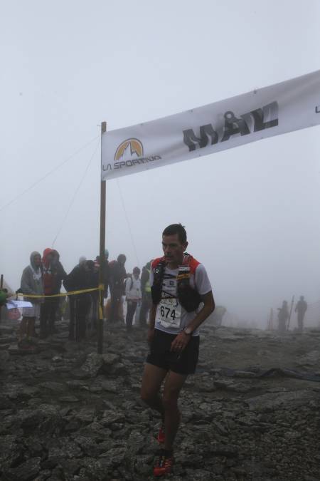 VINNAREN: Jonathan Wyatt frå New Zealand vann Skåla Opp for fjerde gong, dermed sikra han seg også 30.000 kroner. Foto: Jørn-Arne Tomasgard