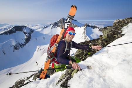 FIN TUR: Elin Espvik fra Kristiansund var en av de som tok utfordringen og ble med i turklassen på Romsdal Rando.