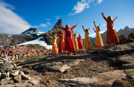 Norsk Fjellfestival i Åndalsnes, 6. - 13. juli. For mennesker som setter pris på fjell og friluftsliv. www.norsk-fjellfestival.no. Foto: Stein Lindseth Olsen