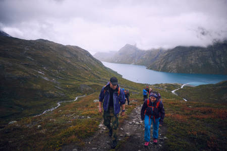 Mange fantastiske turmuligheter med Gjendesheim som base. Her fra turen til Surtingssue. Foto: Petter Olsen