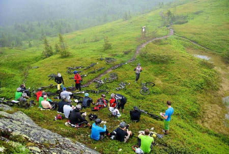Utflukt i Trysil, 19.– 22. Juni. Stisykkeltreffet Utflukt handler om sykkelopplevelser på noen av Norges flotteste stier, og det passer for alle uansett nivå, kjønn, alder og utstyr. http://utflukt.terrengsykkel.no FOTO: Terrengsykkel