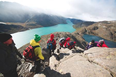 Turprogrammet har både tur over Beseggen i form av morgenjogg og i roligere variant. Foto: Peder Aaserud Eikeland