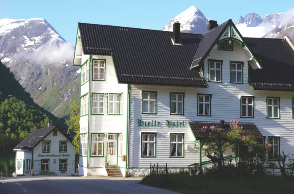 Hjelle Hotell i Stryn Fjelltur