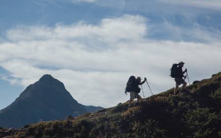 FØRSTEINNTRYKK: Våre irske venner er imponert over det dramatiske landskapet gjennom Jotunheimen. Foto: Kieran Kolle