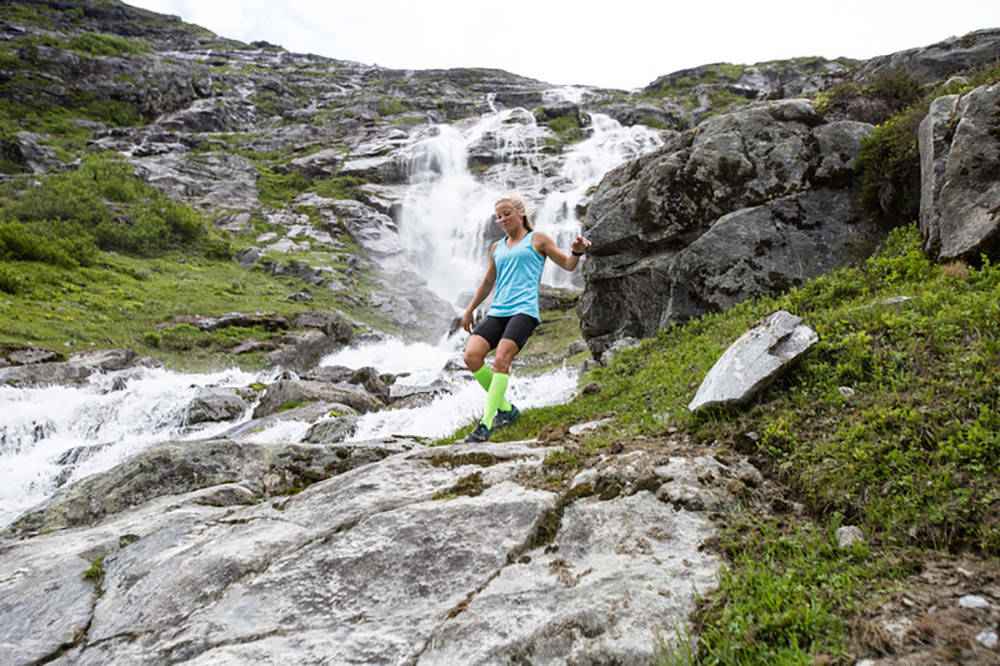SNART SOMMER: Nå er det ikke lenge til alt ligger til rette for løping i skog, mark og fjell. Få de beste tipsene av profesjonell stiløper og randoutøver Malene Blikken Haukøy.