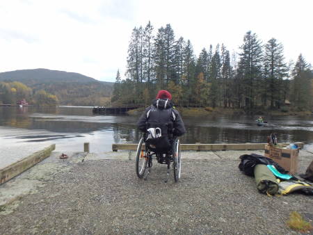 Spent: Melvin Cornejo Gomez skal snart bryne seg på en tre dagers tur med roing, padling, sove i telt og lage mat ute. Foto: Dylan DeMarco
