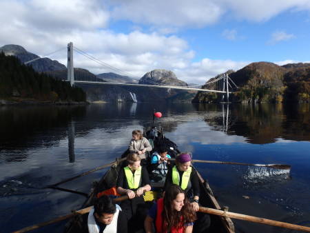 Dalsbrua og Laukelandsfossen. Foto: Maja Jadwiga Kabus