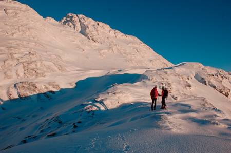 STOREHESTEN: Også kalt Kvamshesten er det mest markante fjellet i Sunnfjord. Foto: Sandra Lappegard