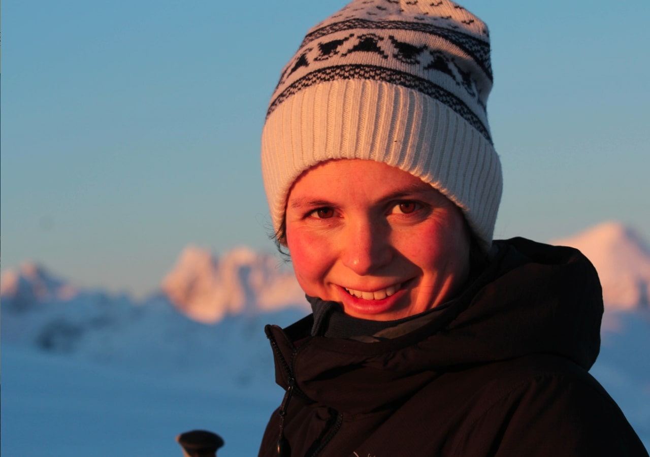Kreftene vi sjonglerer med på vinterfjellet er store. Anerkjennelsen av egne begrensninger er kanskje den viktigste egenskapen vi har for å kunne leve et langt og godt liv på fjellet, skriver Rebecca Hetland. Foto: Audun Hetland