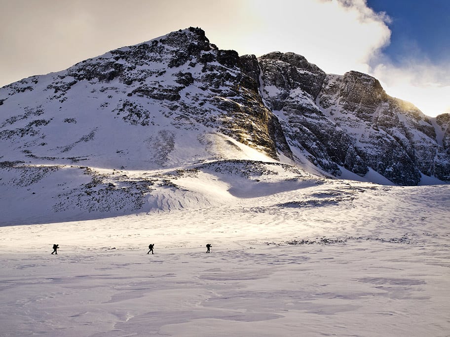 RONDANE: Et fjellområde med godt utbygd hyttenett, og som tiltrekker seg fjellskiturister på alle nivåer. Her fra Langglupdalen. Foto: Geoff Shoults