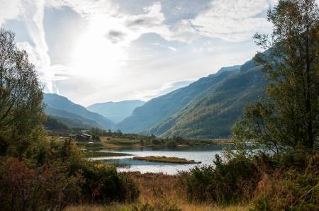 Idyll: Det er ikke vanskelig å forstå hvorfor Aurlandsdalen tiltrekker tusenvis av turister hver sommer. Foto: Marte Stensland Jørgensen