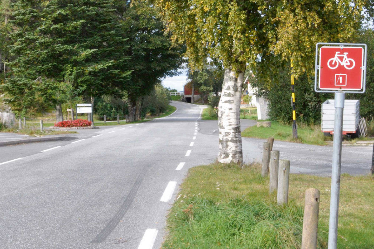 Nasjonal sykkelrute 1 går gjennom kulturlandskapet i Søgne. Foto: Torolf Kroglund